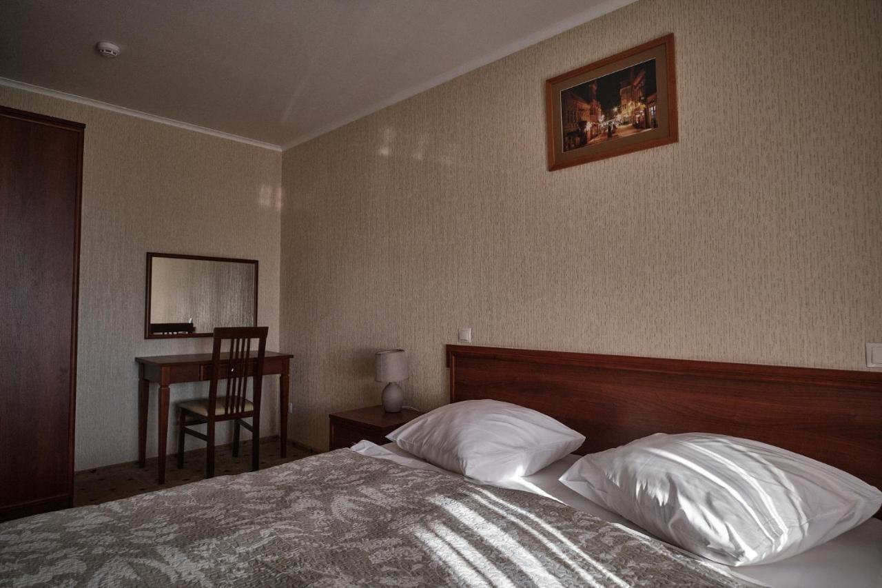 Otel Hotel Uzhgorod 3*