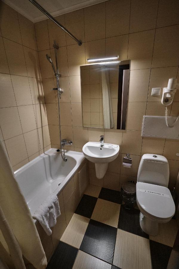 Hotel Uzhgorod מלון