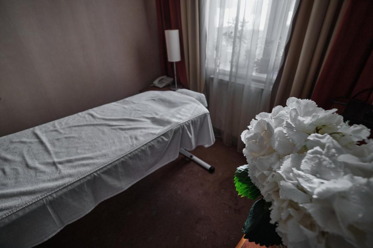 מלון Hotel Uzhgorod