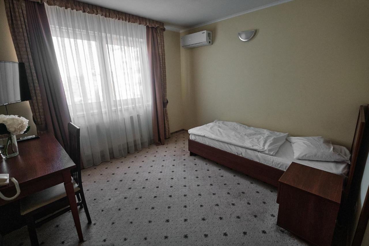 Hotel Uzhgorod מלון