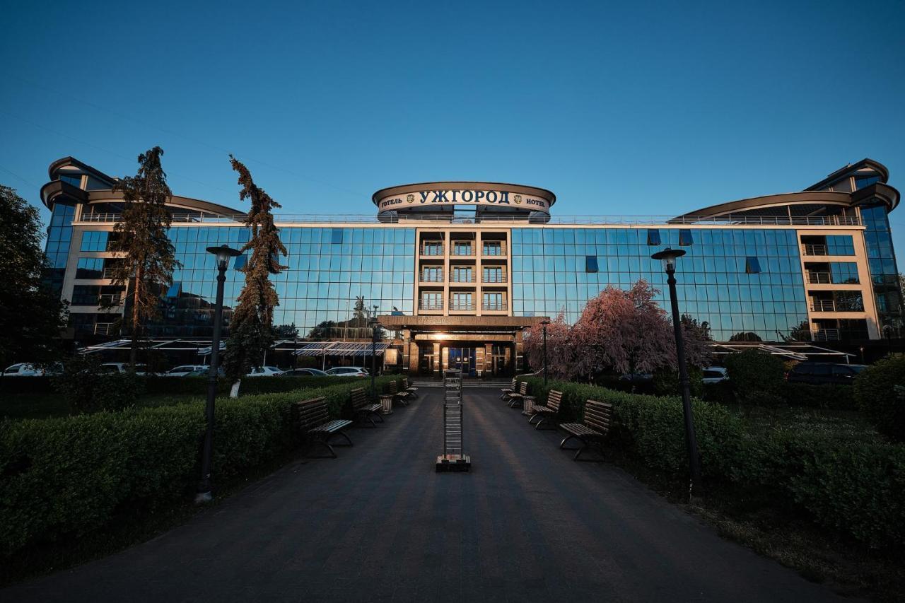 Готель Hotel Uzhgorod Ужгород