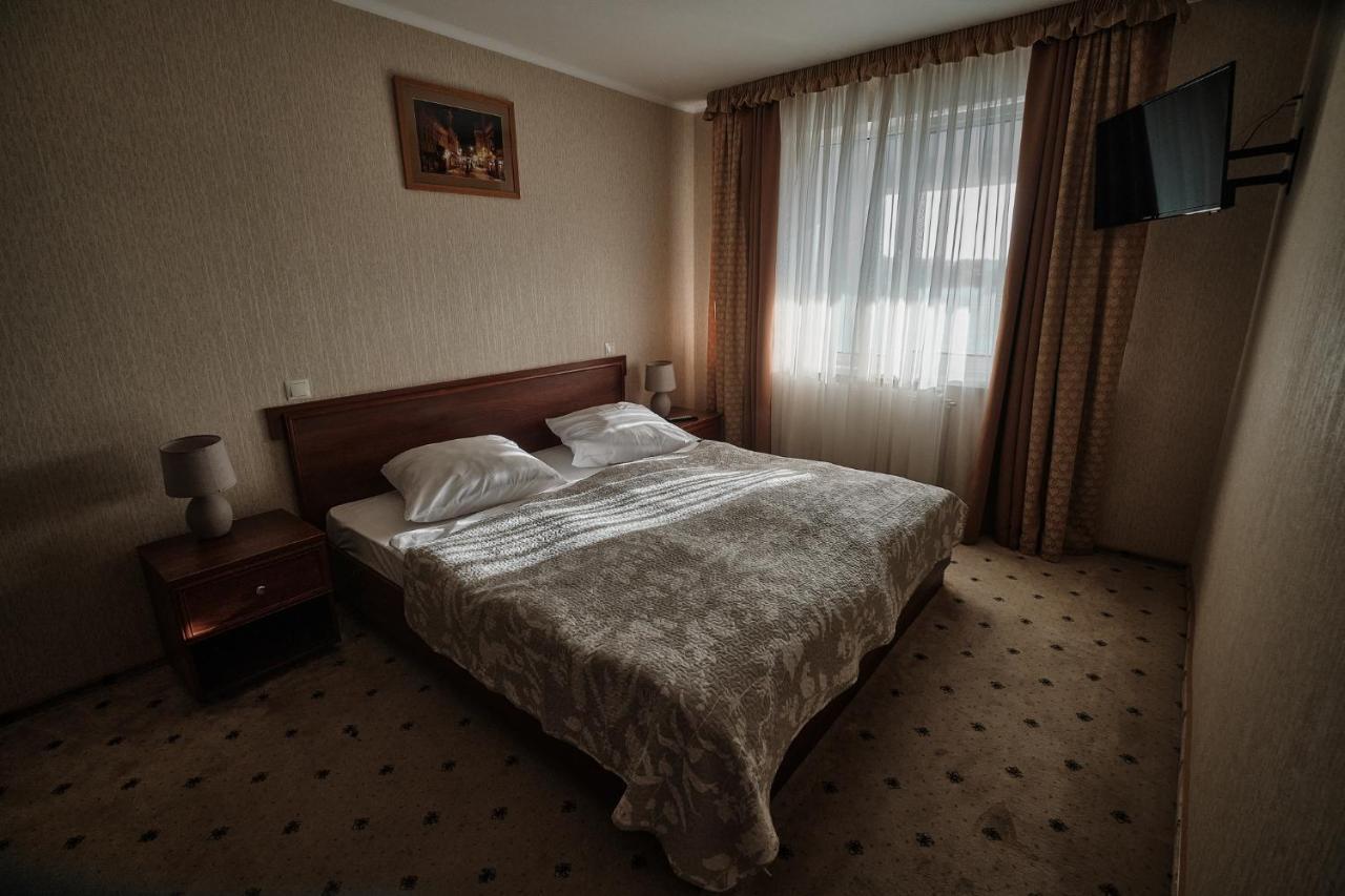 Hotel Uzhgorod 3* Ужгород